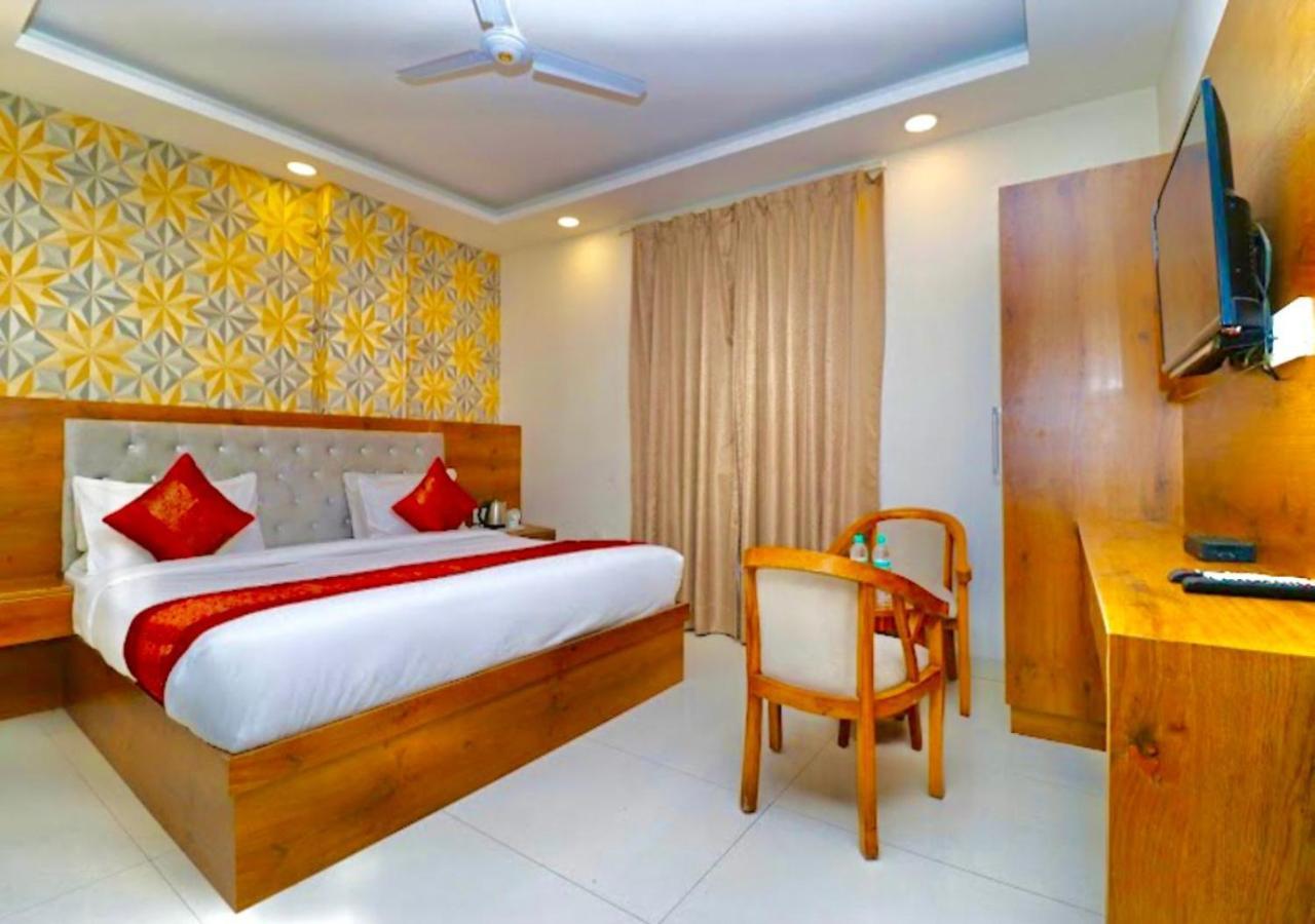 Hotel The Glory Near Delhi International Airport New Delhi Exterior photo
