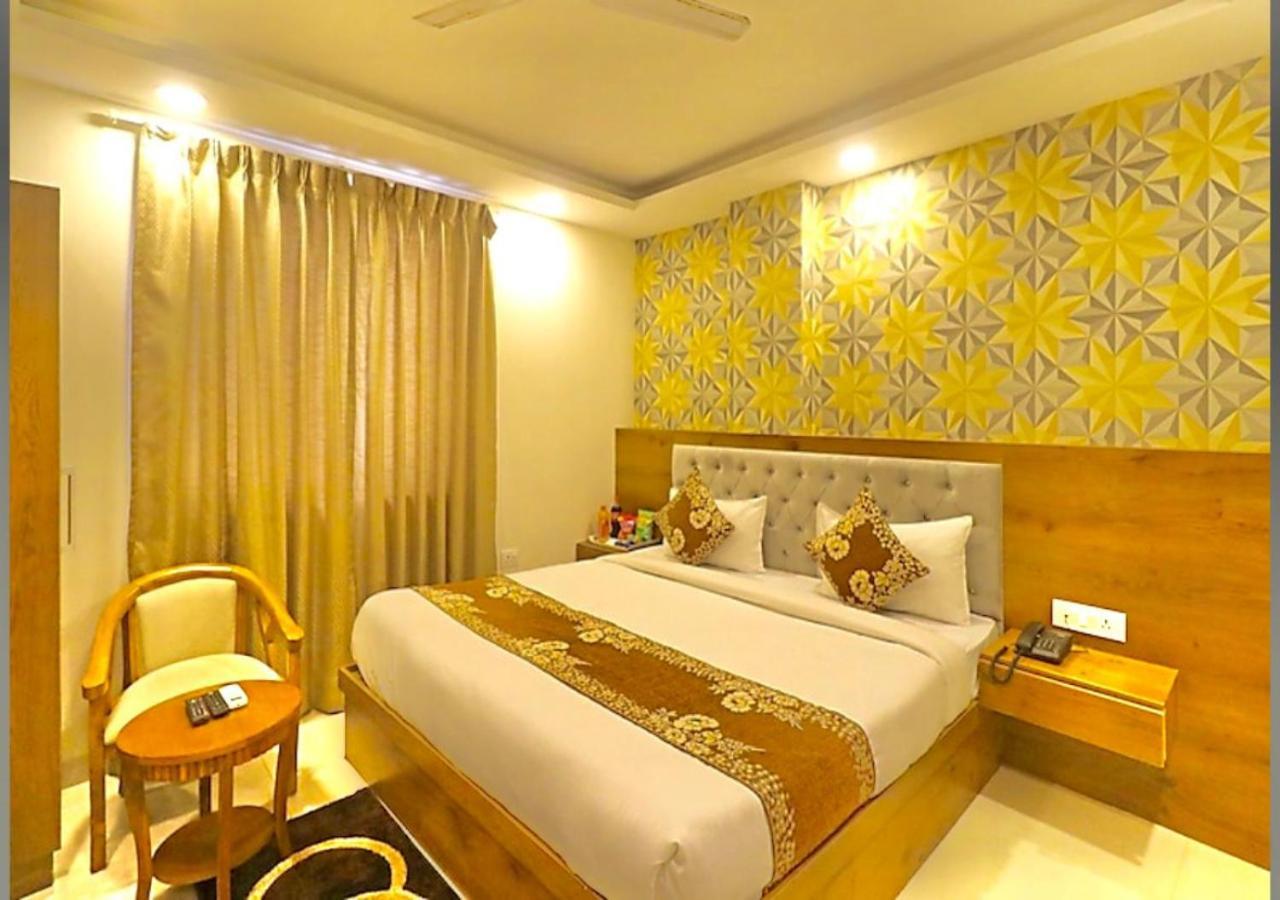 Hotel The Glory Near Delhi International Airport New Delhi Exterior photo