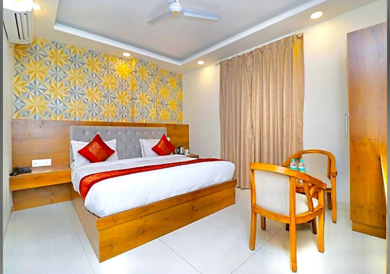 Hotel The Glory Near Delhi International Airport New Delhi Exterior photo